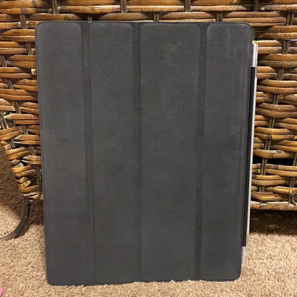 iPad Smart Cover - Picture 2 of 4